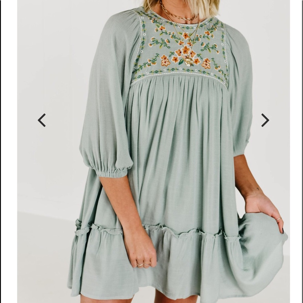 The Lidia Embroidered Dress - Sage